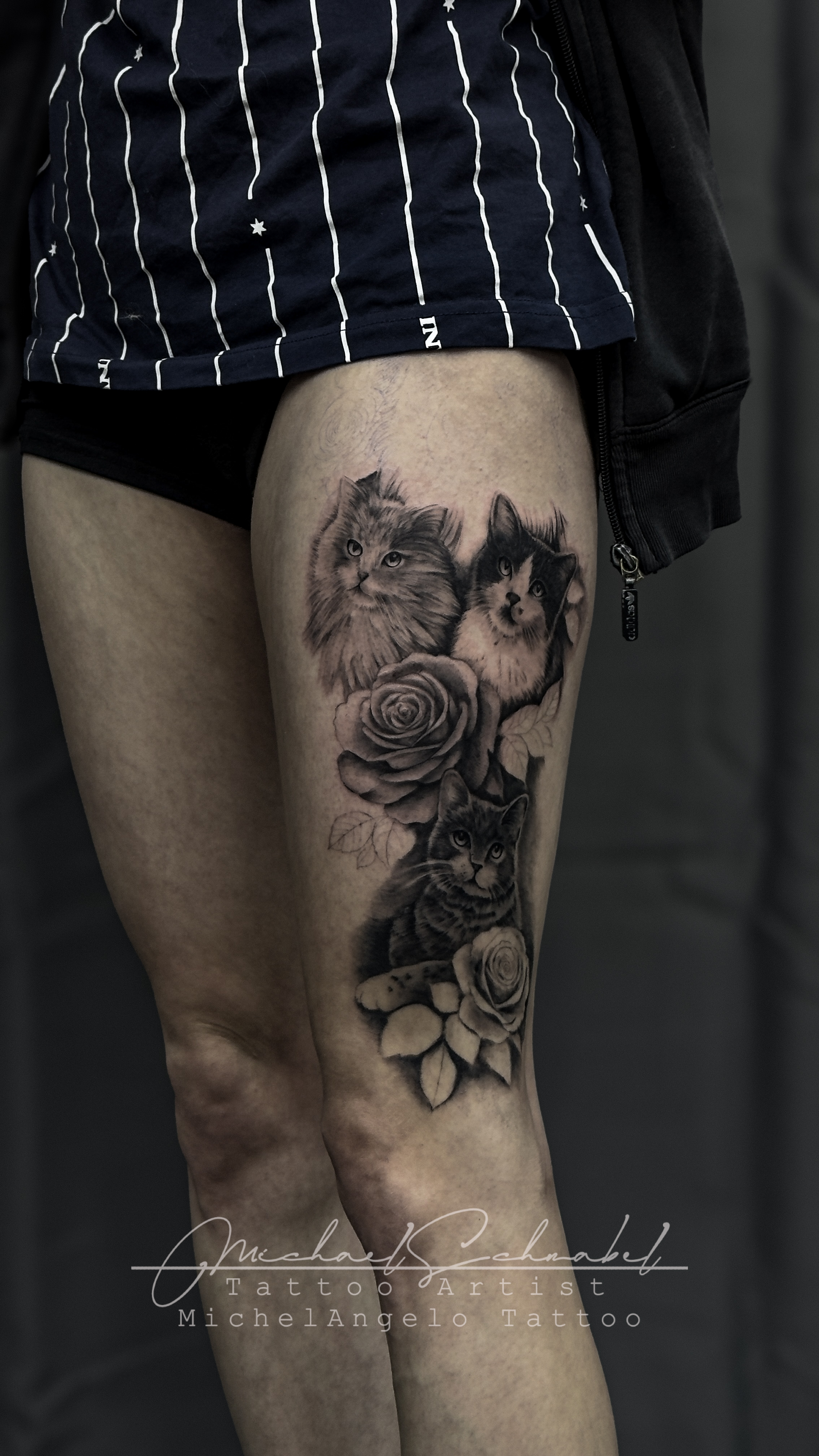 Fineline Tattoo Rücken - Michelangelo Tattoo Halle